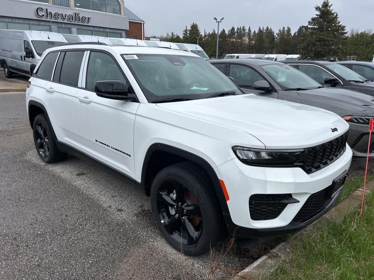 2024 Jeep Grand Cherokee ALTITUDE***4X4***LTHR***P/SUN***TRAILER TOW PKG+++ Photo4