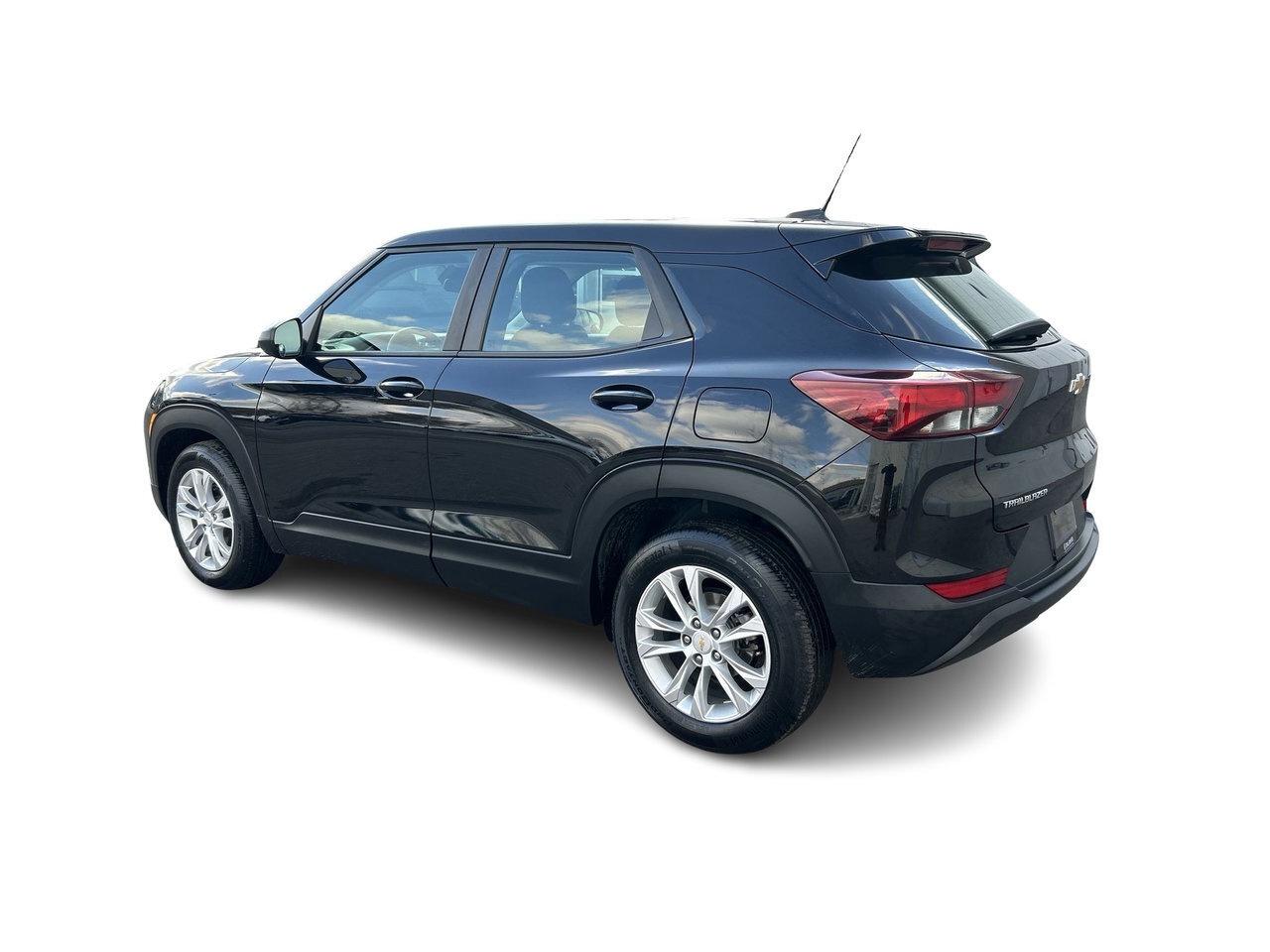 2021 Chevrolet TrailBlazer LS Low KM Rates from 4.99% Clean CarFax Photo