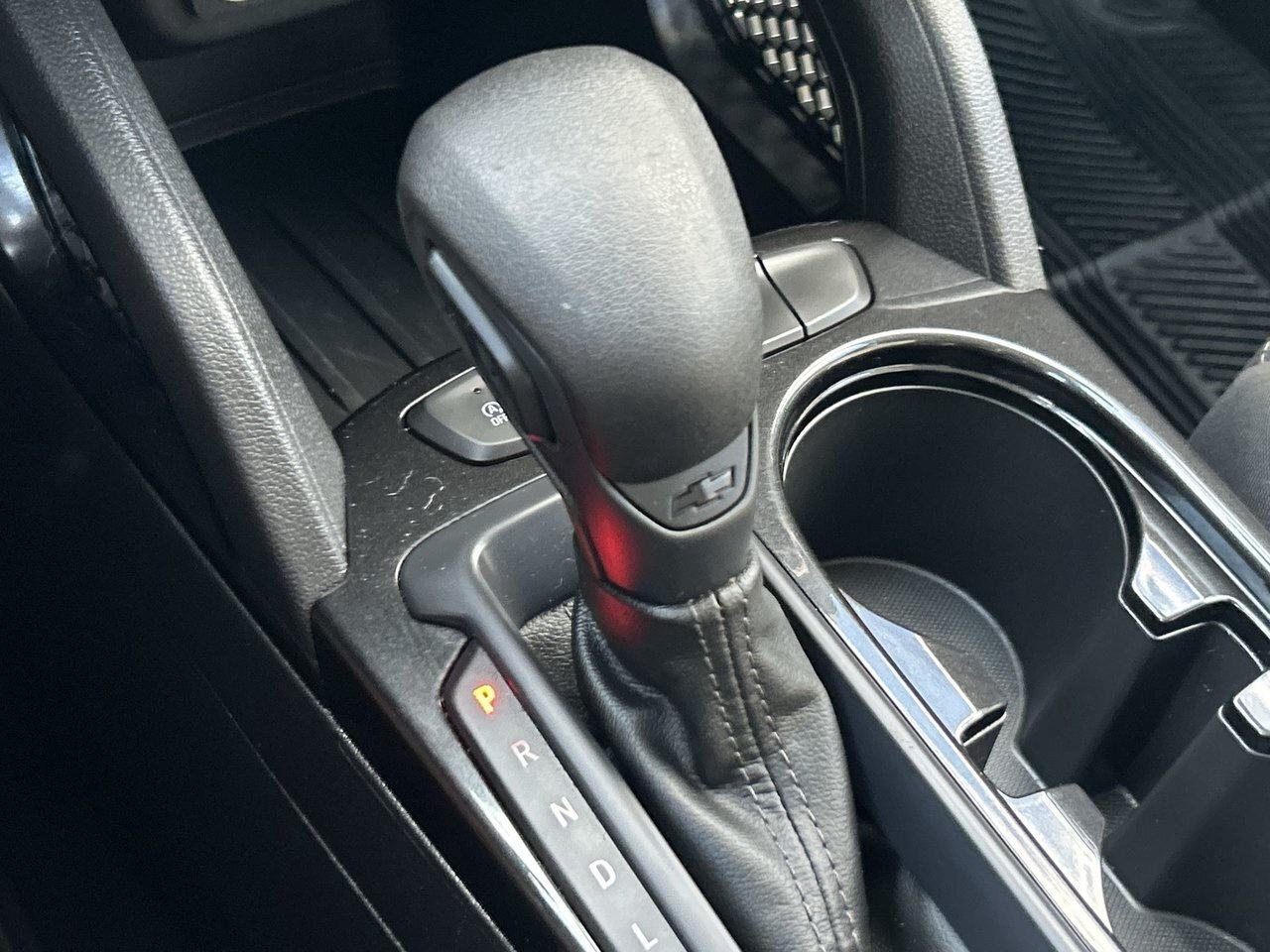 2021 Chevrolet TrailBlazer LS Low KM Rates from 4.99% Clean CarFax Photo