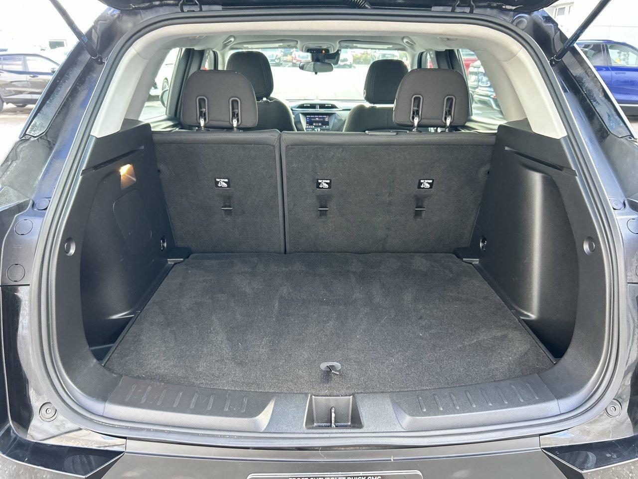 2021 Chevrolet TrailBlazer LS Low KM Rates from 4.99% Clean CarFax Photo