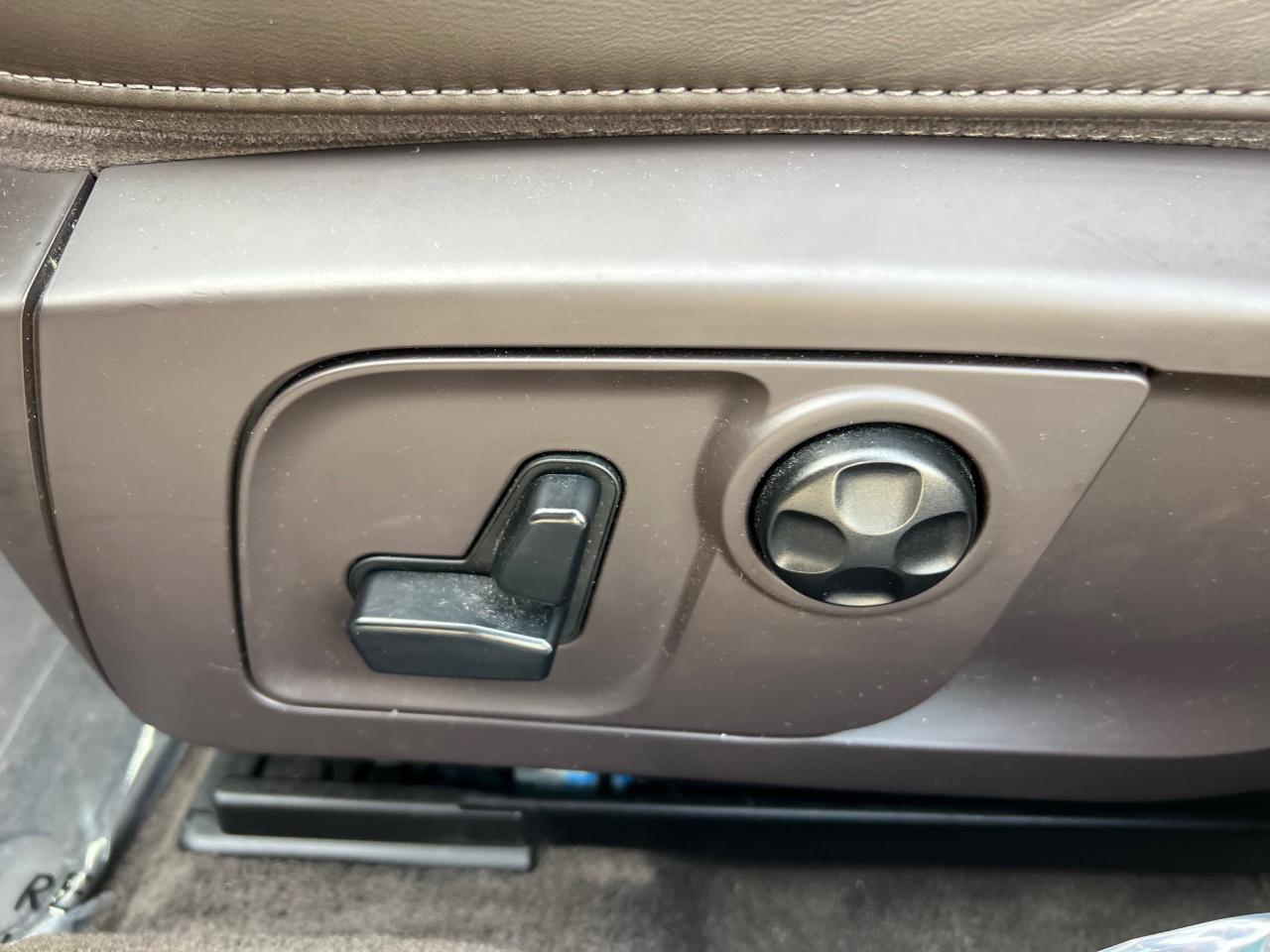 2015 Maserati Ghibli SQ4 Nav B.Cam Sunroof Certified All Wheel Drive Photo