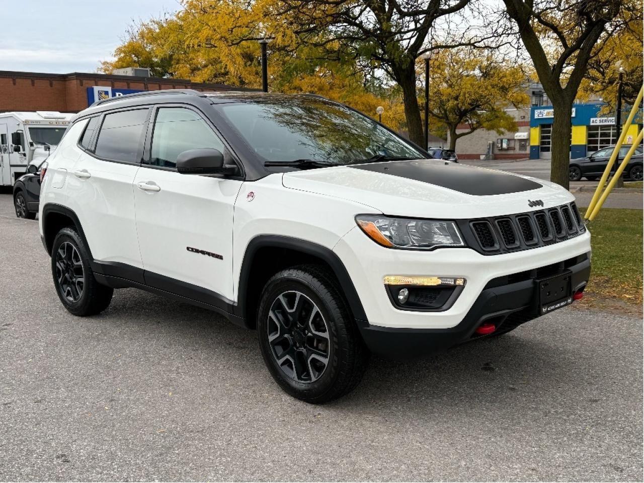 2019 Jeep Compass Trailhawk 4x4 Loaded Nav CarPlay CleanCarfax LowKM Photo