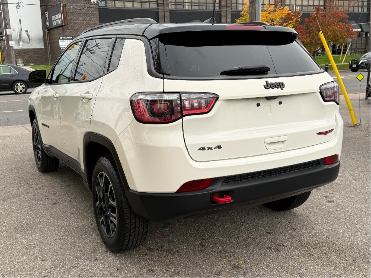 2019 Jeep Compass Trailhawk 4x4 Loaded Nav CarPlay CleanCarfax LowKM Photo