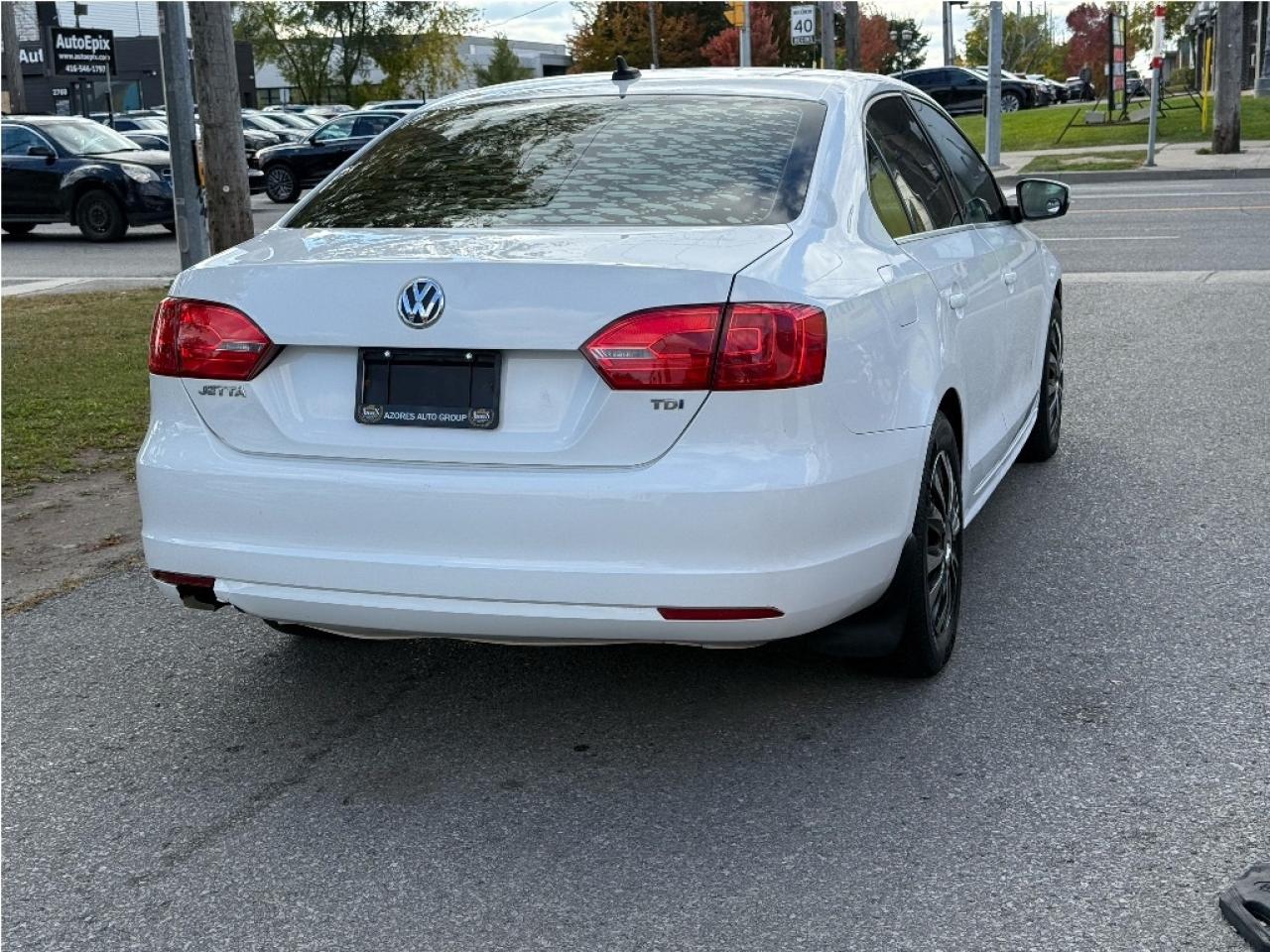 2014 Volkswagen Jetta Sedan TDI Fuel Effecient Diesel Engine Photo