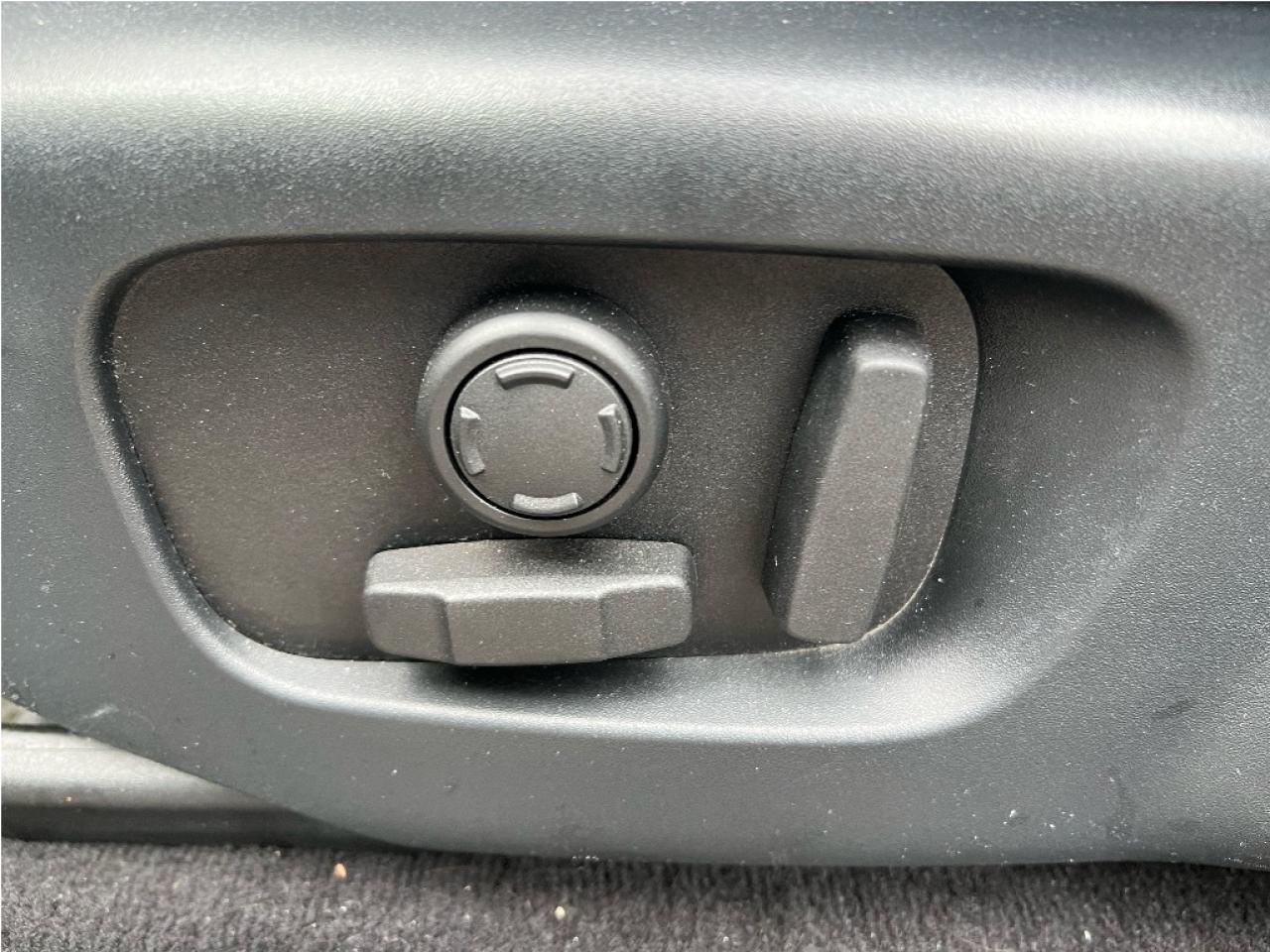 2020 Land Rover Range Rover Sport MHEV Loaded Clean Carfax Low KMs Certified Photo