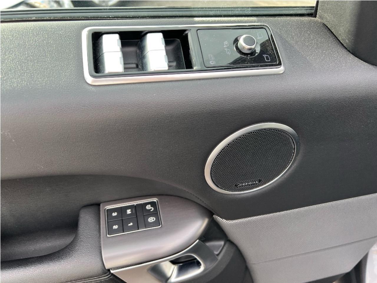 2020 Land Rover Range Rover Sport MHEV Loaded Clean Carfax Low KMs Certified Photo