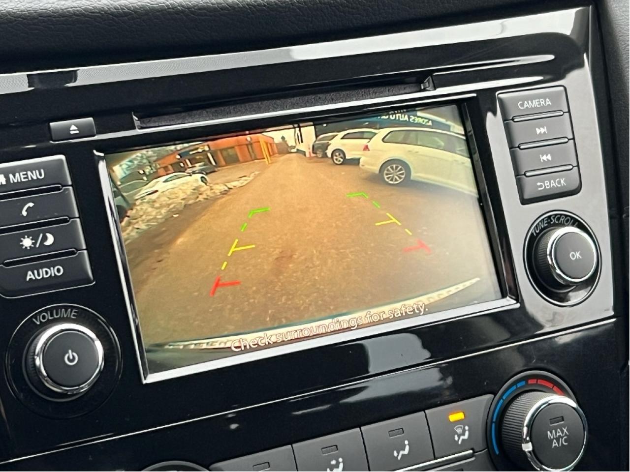 2018 Nissan Rogue Clean Carfax Certified Back Up Camera Bluetooth Photo