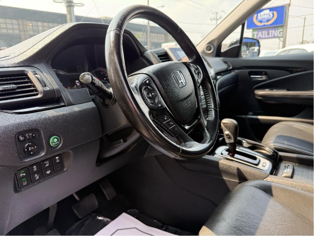 2017 Honda Ridgeline Touring CrewCab FullyLoaded DriveAssistPack LowKMs Photo