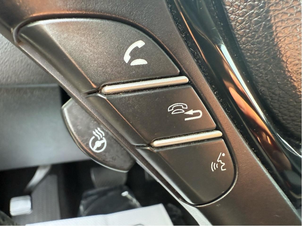 2017 Honda Ridgeline Touring CrewCab FullyLoaded DriveAssistPack LowKMs Photo