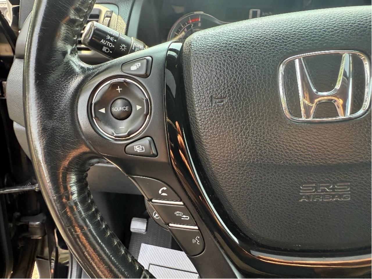 2017 Honda Ridgeline Touring CrewCab FullyLoaded DriveAssistPack LowKMs Photo