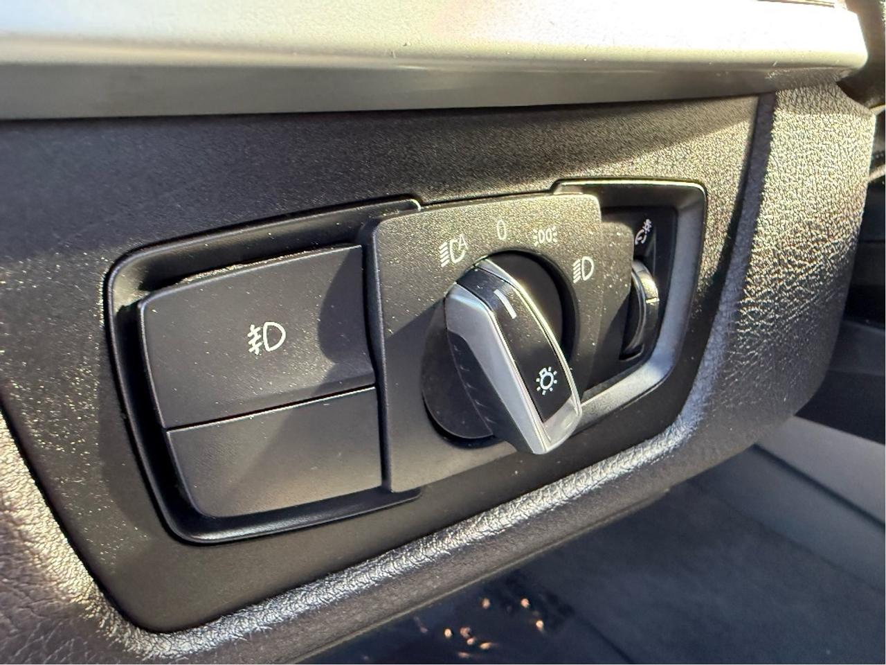 2016 BMW 4 Series 428i xDrive AWD Cabriolet Loaded Certified LowKM Photo