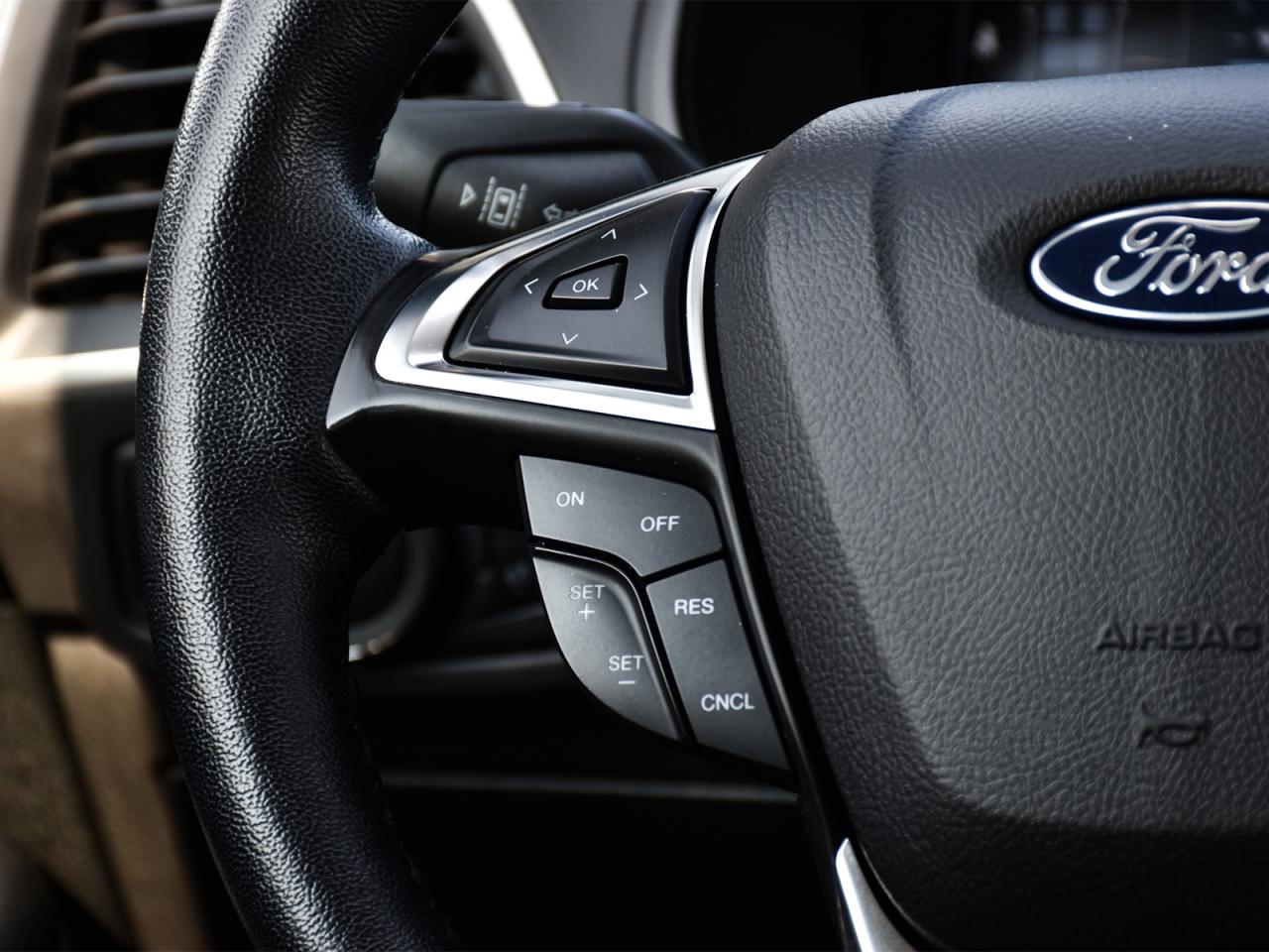 2023 Ford Edge Titanium AWD ~Leather ~Cam ~Pano Roof ~B&O Audio Photo