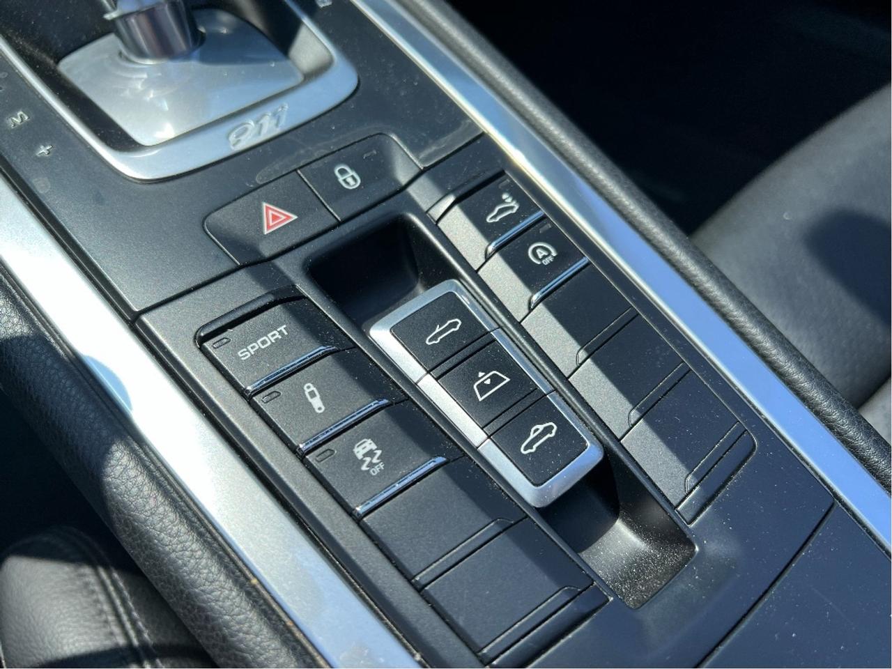 2017 Porsche 911 S Cabriolet Clean Carfax Loaded Nav Parking Sensor Photo