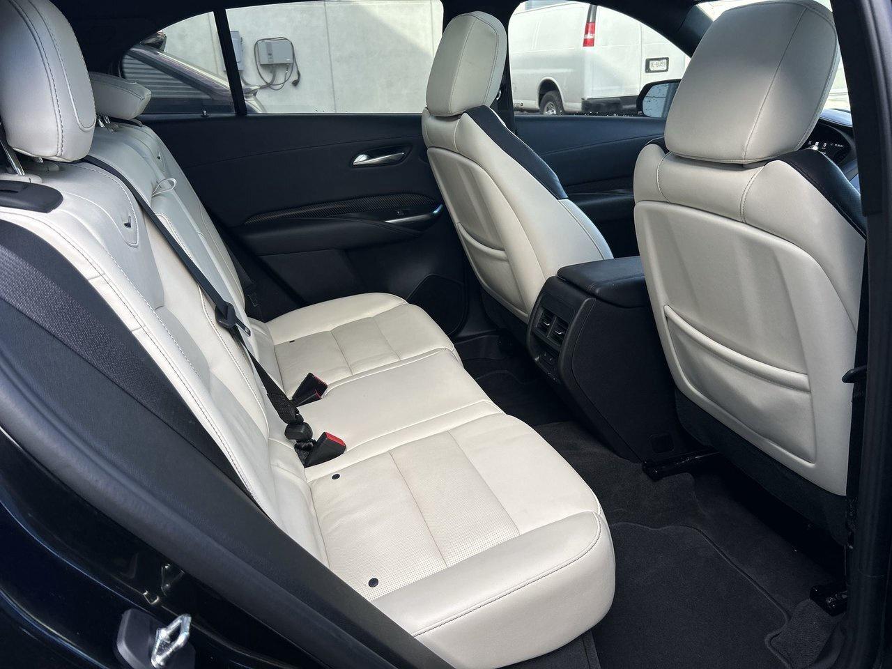 2022 Cadillac XT4 Sport BOSE Sunroof Blind-Spot 360 Degree Cam Photo