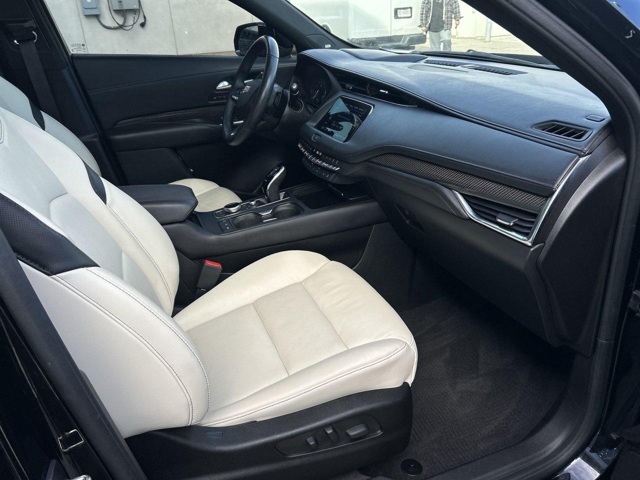 2022 Cadillac XT4 Sport BOSE Sunroof Blind-Spot 360 Degree Cam Photo