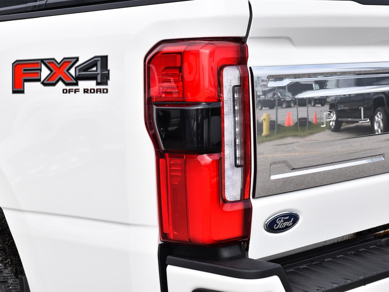 2023 Ford F-250 Platinum FX4 Super Crew 4x4 ~Pano Roof ~B&O Audio Photo