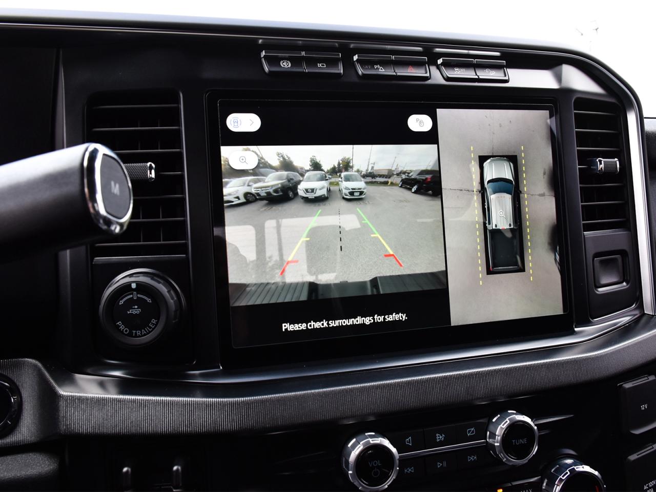 2023 Ford F-250 Platinum FX4 Super Crew 4x4 ~Pano Roof ~B&O Audio Photo