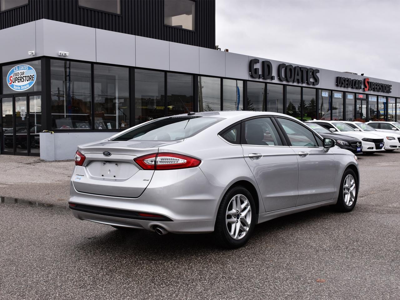 2016 Ford Fusion SE ~Power Seats ~Bluetooth ~Camera ~Alloys ~A/C Photo