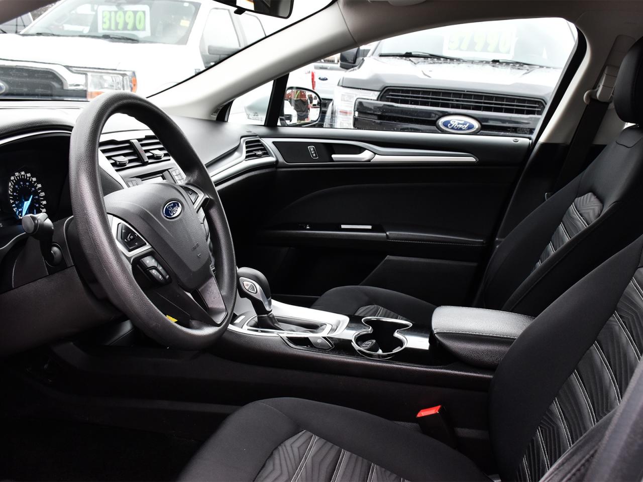 2016 Ford Fusion SE ~Power Seats ~Bluetooth ~Camera ~Alloys ~A/C Photo