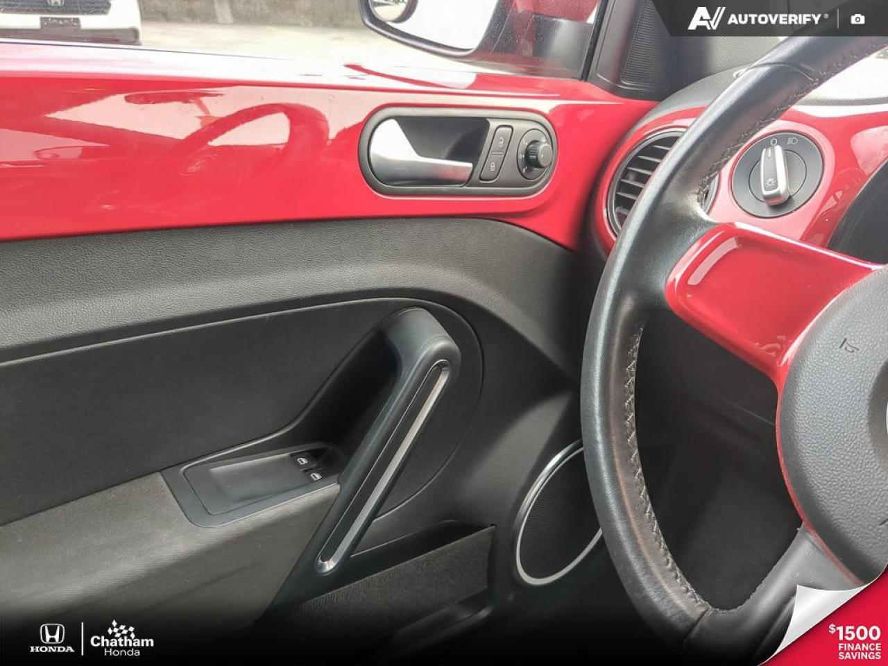 2013 Volkswagen Beetle Comfortline.  Super clean! One Owner, No Accidents Photo