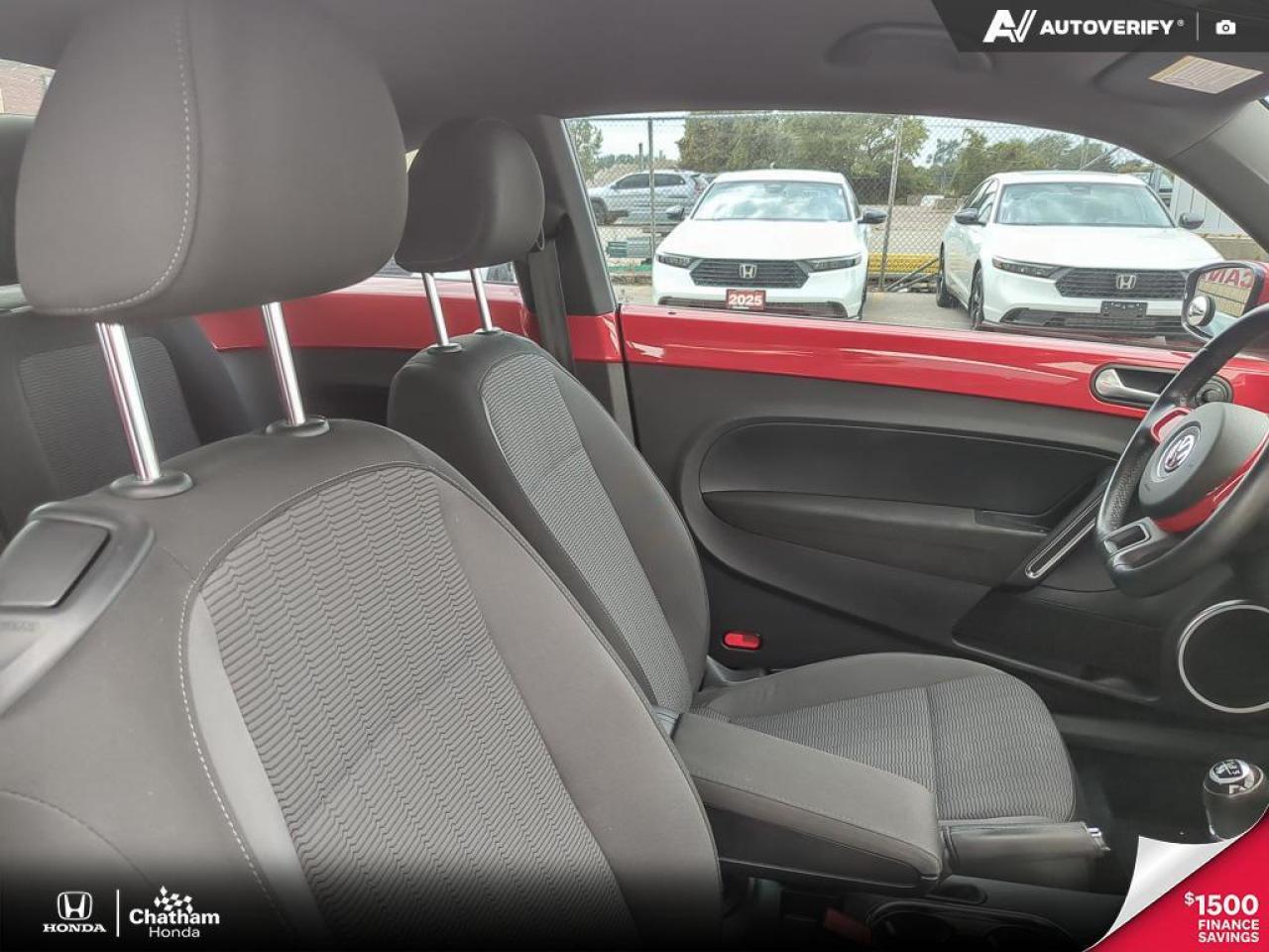 2013 Volkswagen Beetle Comfortline.  Super clean! One Owner, No Accidents Photo