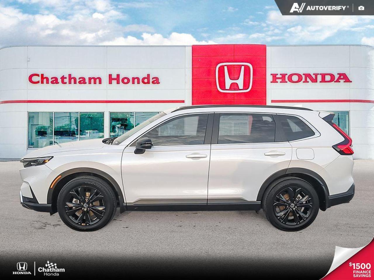 2023 Honda CR-V Touring Photo