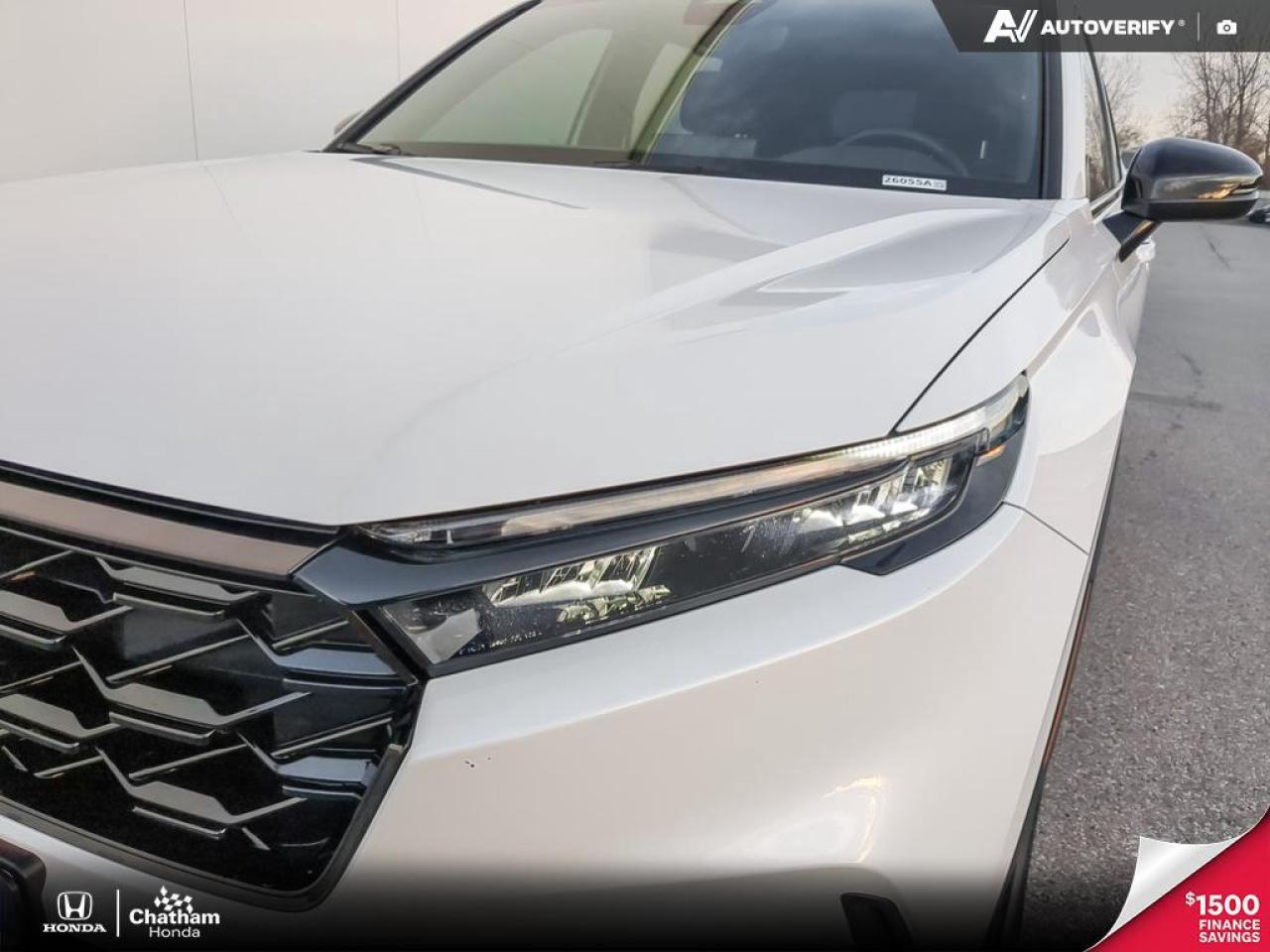 2023 Honda CR-V Touring Photo