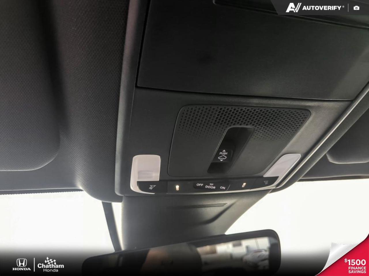 2023 Honda CR-V Touring Photo