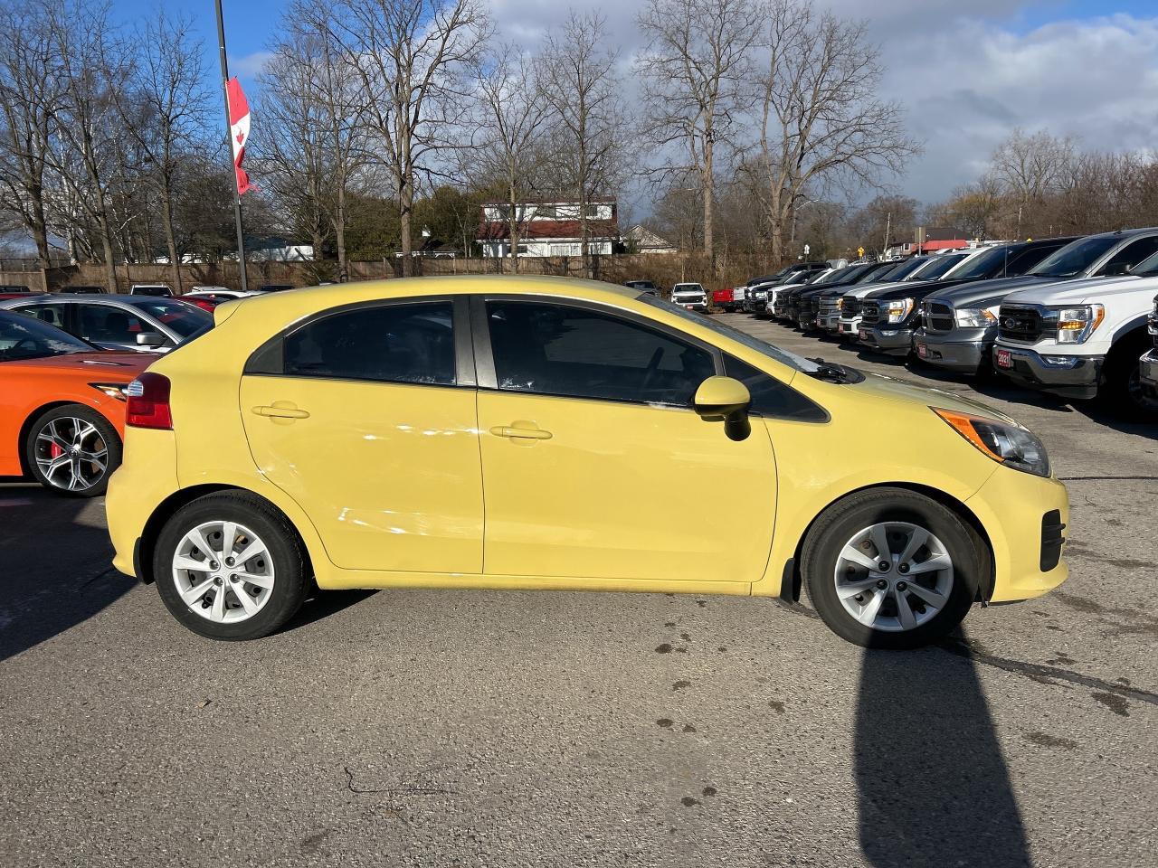 2016 Kia Rio LX, HATCH BACK, AUTOMATIC, BLUETOOTH! Photo4