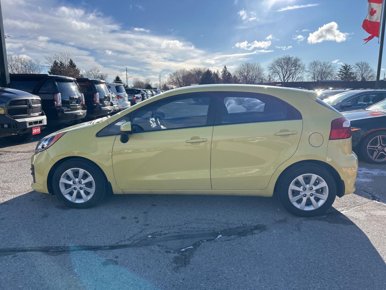 2016 Kia Rio LX, HATCH BACK, AUTOMATIC, BLUETOOTH! Photo