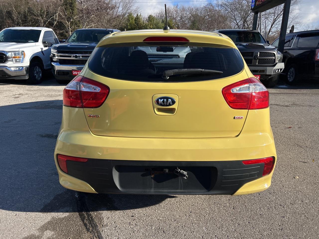 2016 Kia Rio LX, HATCH BACK, AUTOMATIC, BLUETOOTH! Photo