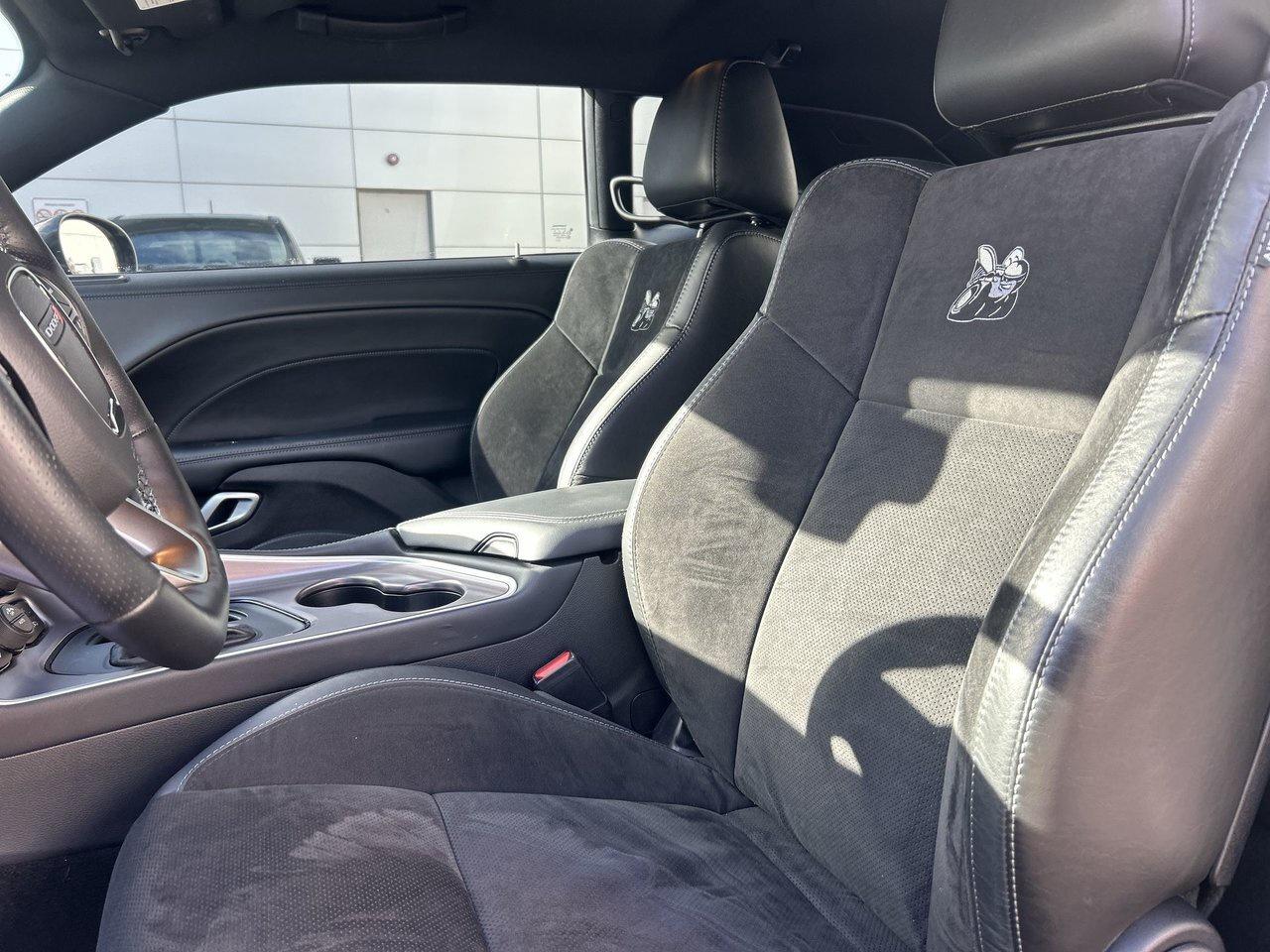 2021 Dodge Challenger Scat Pack 392 Alpine Sound MBRP Exhaust Low KMS! B Photo