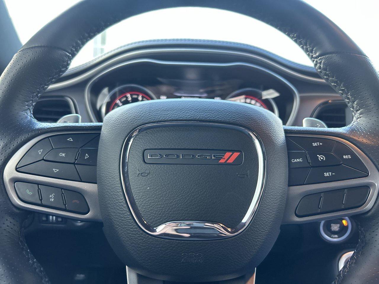 2021 Dodge Challenger Scat Pack 392 Alpine Sound MBRP Exhaust Low KMS! B Photo