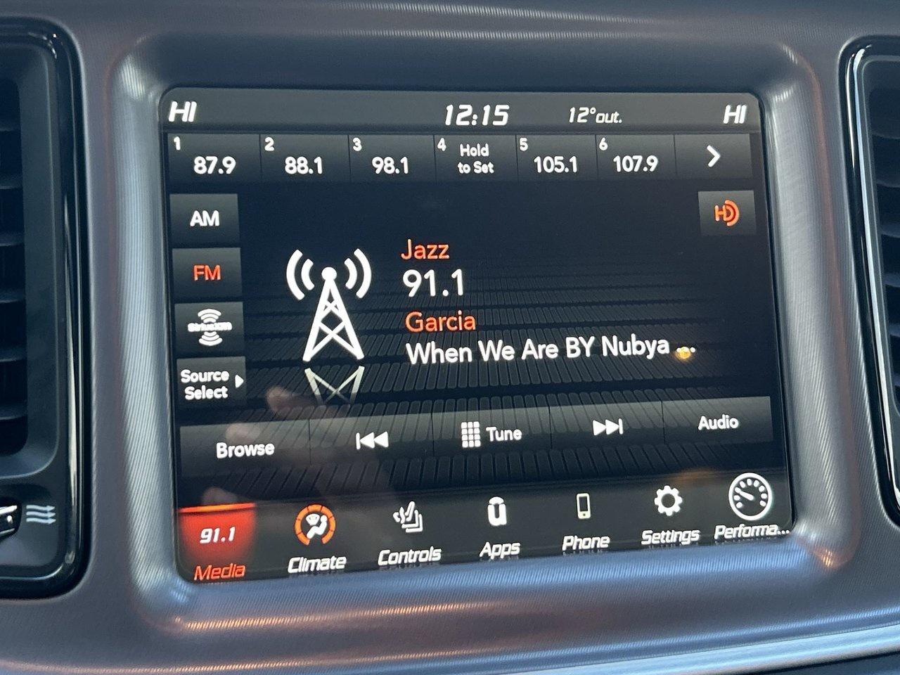 2021 Dodge Challenger Scat Pack 392 Alpine Sound MBRP Exhaust Low KMS! B Photo