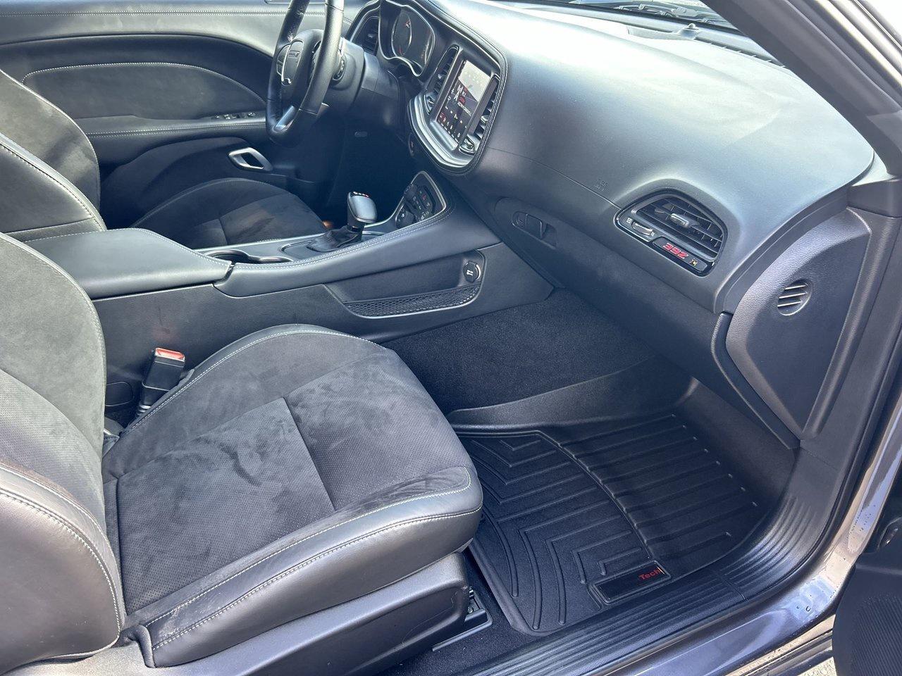 2021 Dodge Challenger Scat Pack 392 Alpine Sound MBRP Exhaust Low KMS! B Photo