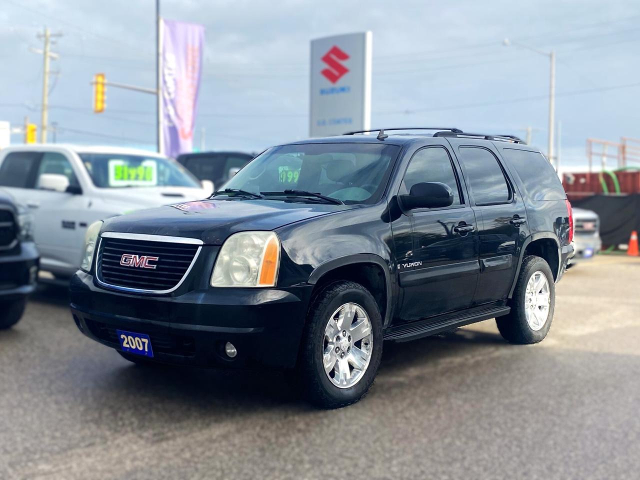 Used 2007 GMC Yukon SLE 4x4 ~Leather Interior ~Sunroof ~Roof Rack for sale in Barrie, ON