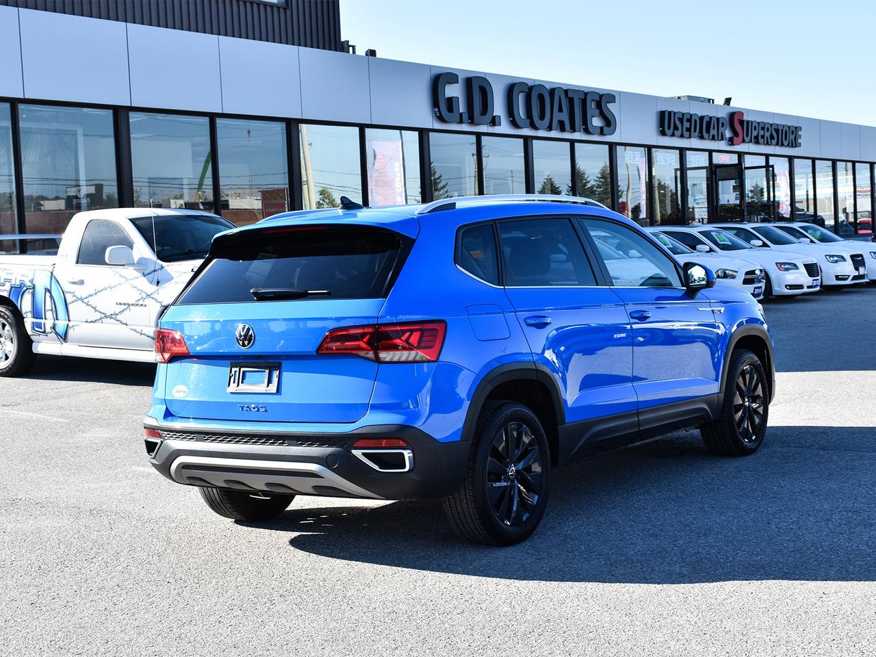 2024 Volkswagen Taos Comfortline ~Leather ~Moonroof ~Bluetooth ~Camera Photo