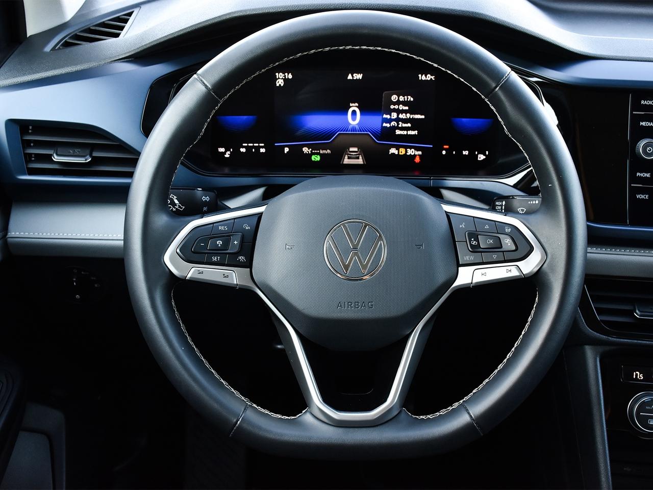 2024 Volkswagen Taos Comfortline ~Leather ~Moonroof ~Bluetooth ~Camera Photo