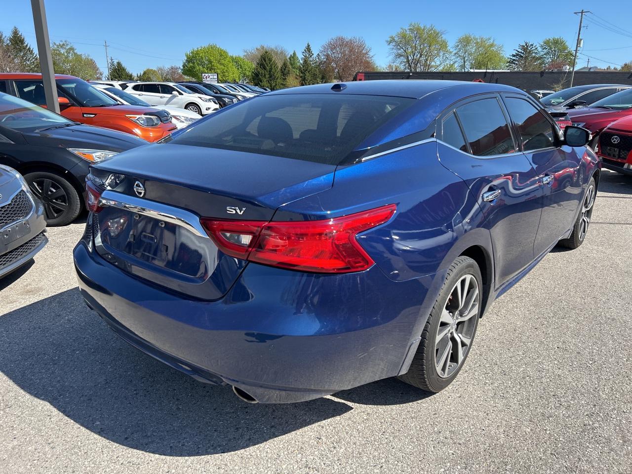 2016 Nissan Maxima SV, REMOTE START, LEATHER, BACKUP CAM, NAV! Photo