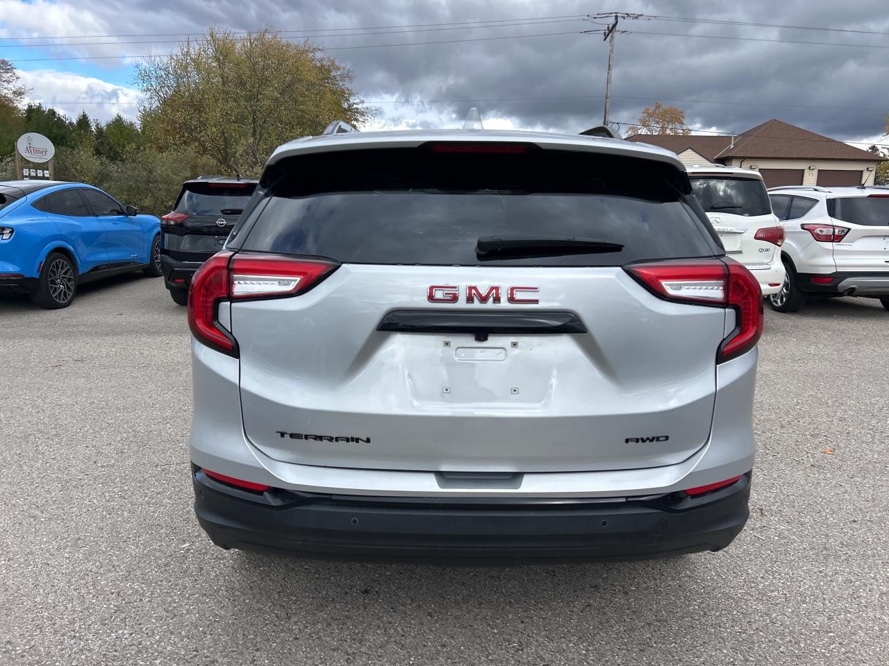2022 GMC Terrain SLE, ACCESSIBLE SEATING, AWD, REMOTE START! Photo