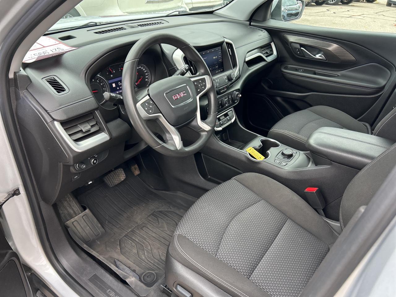 2022 GMC Terrain SLE, ACCESSIBLE SEATING, AWD, REMOTE START! Photo