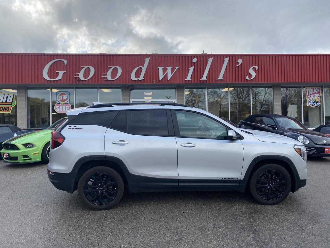 2022 GMC Terrain SLE, ACCESSIBLE SEATING, AWD, REMOTE START! Photo