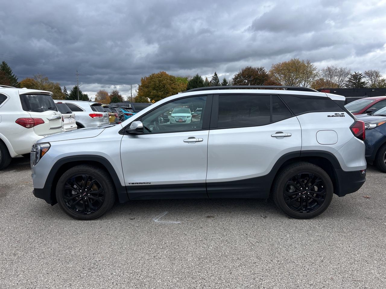 2022 GMC Terrain SLE, ACCESSIBLE SEATING, AWD, REMOTE START! Photo