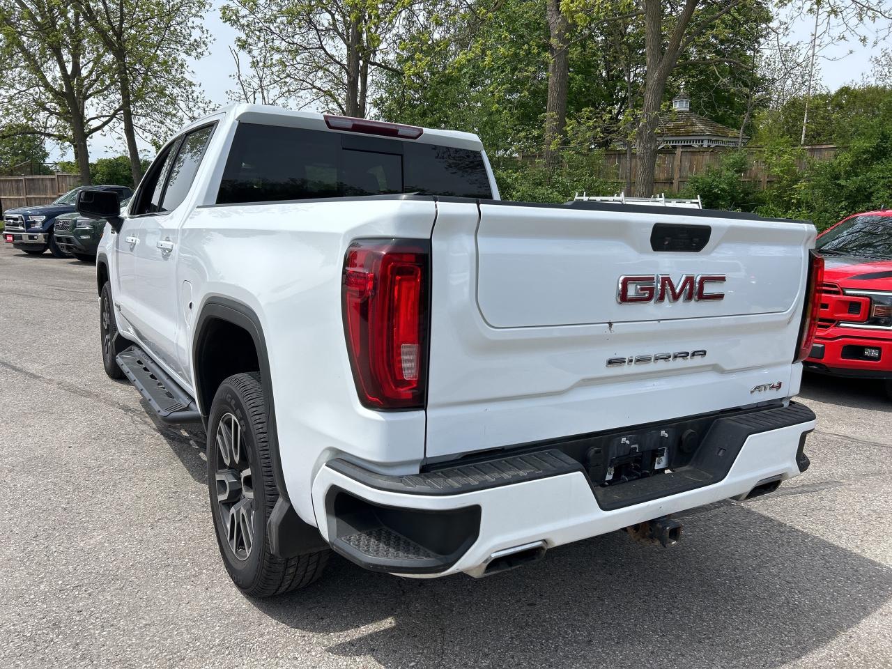 2020 GMC Sierra 1500 AT4, CLEAN CARFAX, HEATED/ COOLED LEATHER! Photo