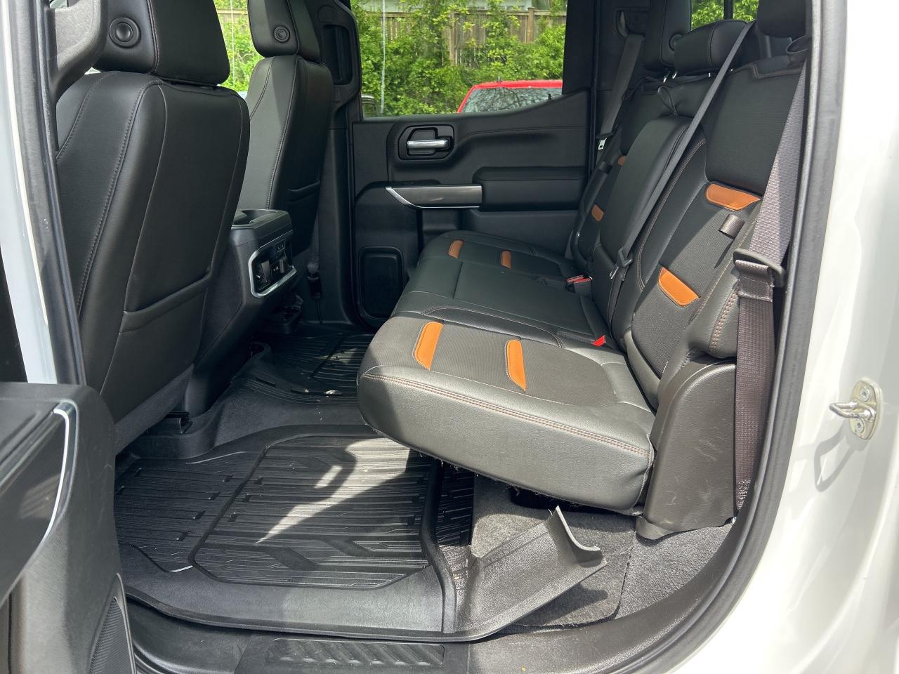 2020 GMC Sierra 1500 AT4, CLEAN CARFAX, HEATED/ COOLED LEATHER! Photo