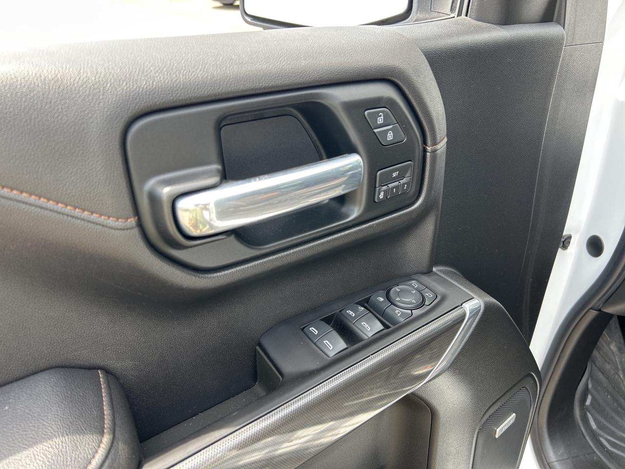 2020 GMC Sierra 1500 AT4, CLEAN CARFAX, HEATED/ COOLED LEATHER! Photo