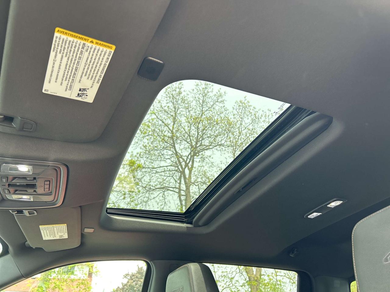 2020 GMC Sierra 1500 AT4, CLEAN CARFAX, HEATED/ COOLED LEATHER! Photo