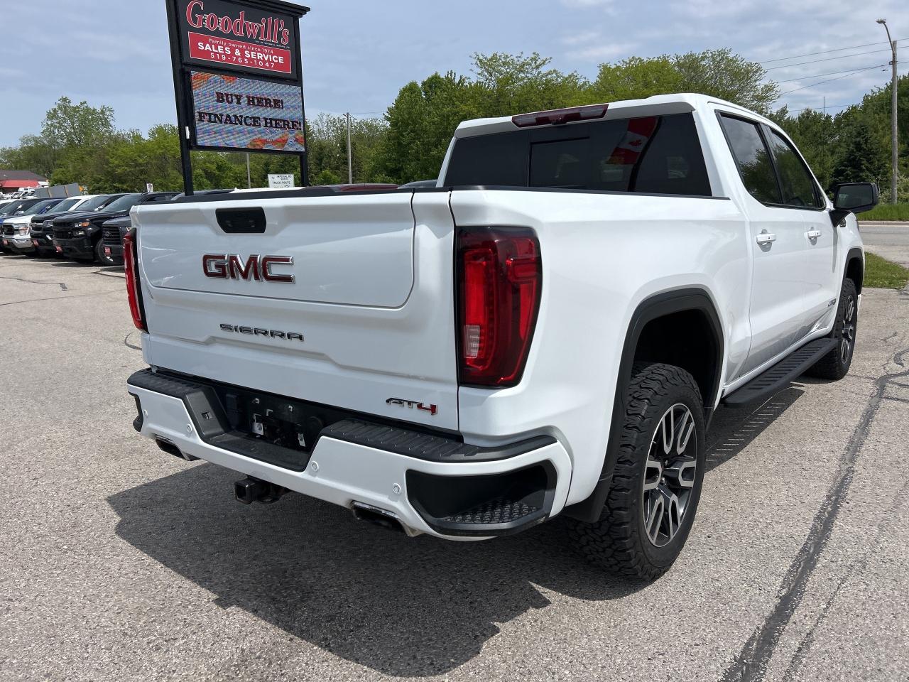 2021 GMC Sierra 1500 AT4, CLEAN CARFAX, HEATED/ COOLED LEATHER! Photo
