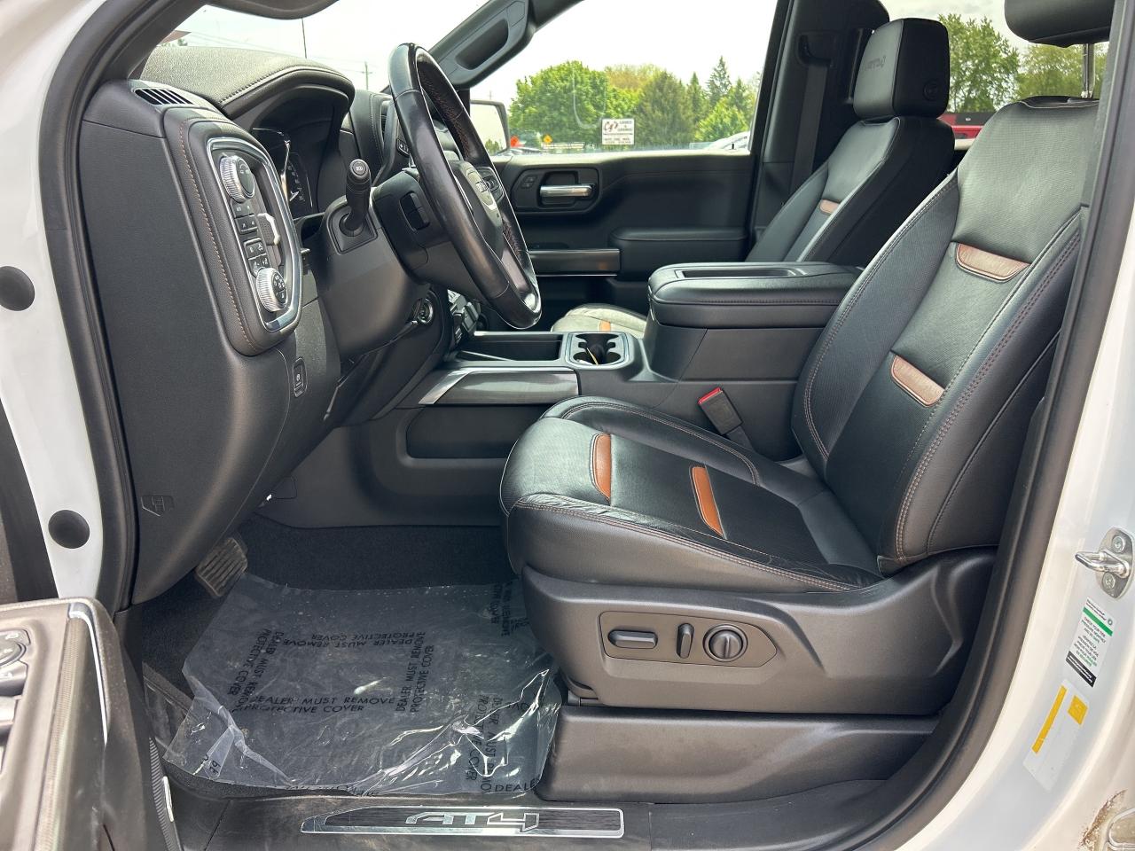 2021 GMC Sierra 1500 AT4, CLEAN CARFAX, HEATED/ COOLED LEATHER! Photo