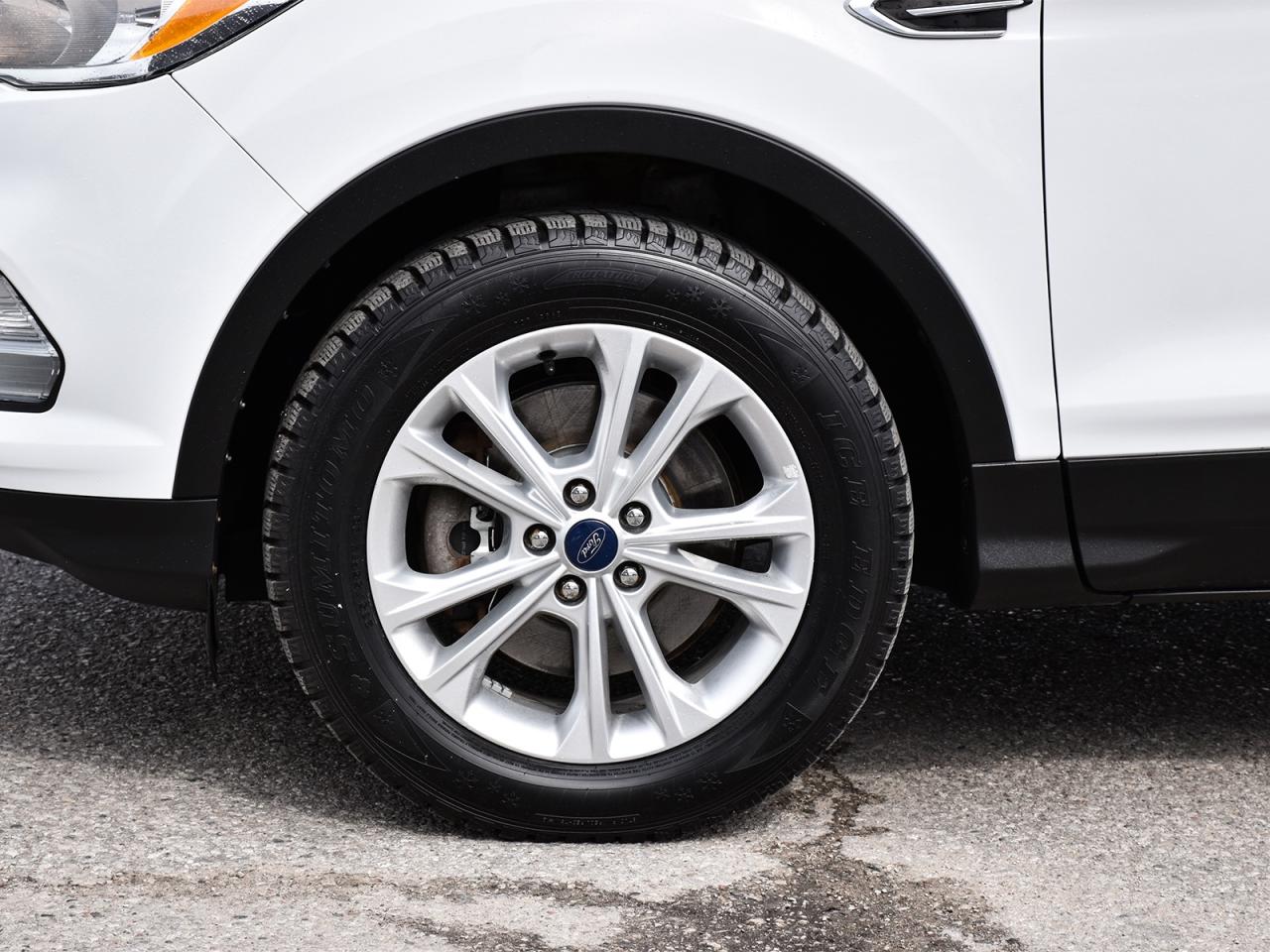 2018 Ford Escape SE 4x4 ~Heated + Power seats ~Bluetooth ~Camera Photo